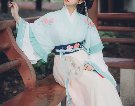 叙世记原创汉服踏青云晋制交领半袖汉服齐腰襦...