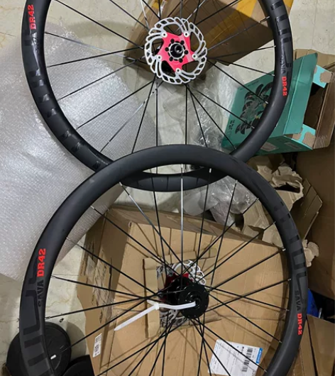 Sava顶级整车拆车碳纤维轮组42框高还有...