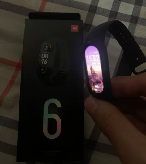 小米手环6 实时心率检测磁吸充电 买过了...