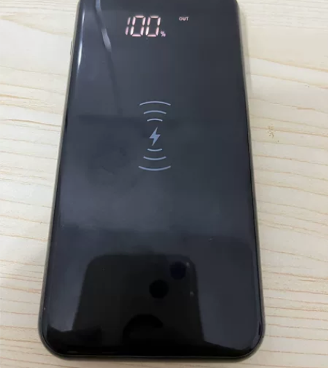 无线充电宝 大容量 1w毫安 可用于苹果等...