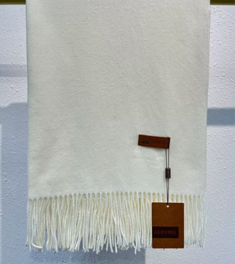 全新羊绒围巾 图片都是本人实拍 之前店里贴...