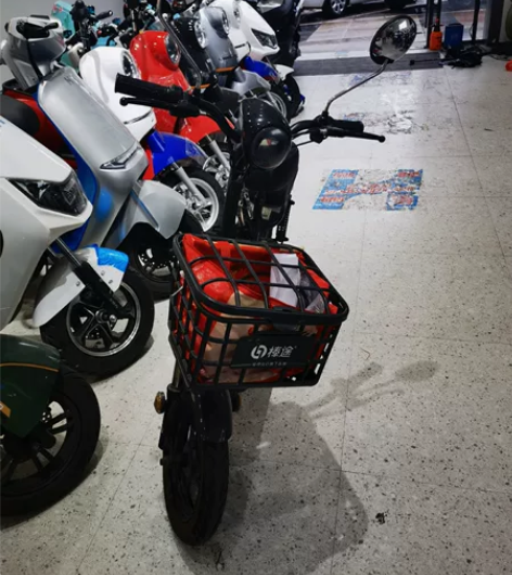 哈啰棒途h16电动车 续航再30左右自带遥...