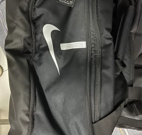 全新经拆封 低价出耐克大容量健身包足球包C...