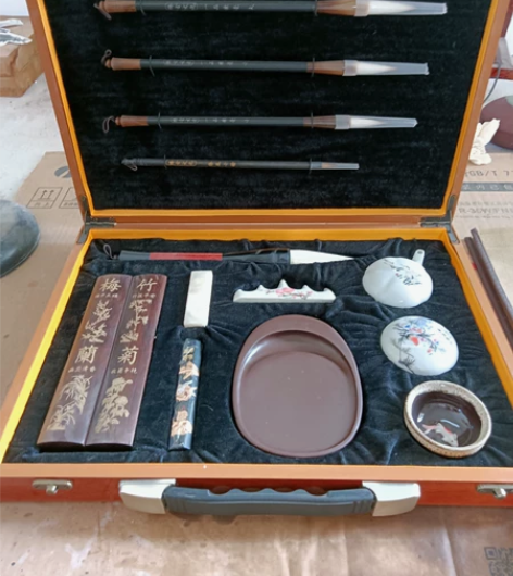 全套文房用品 你想要的这里全有 感兴趣的话...