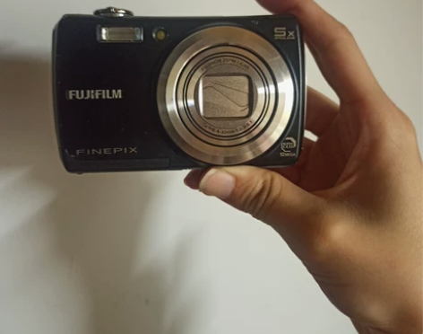 富士F100fd 复古ccd数码相机 12...