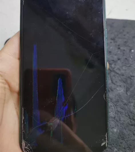 畅享10S，自己孩子用的，摔坏了屏，主板没...