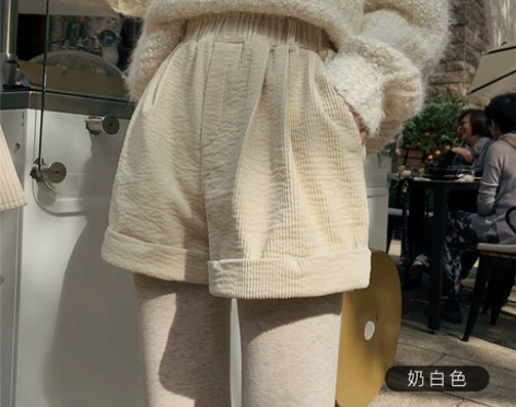 张大奕 是冬日的一记复古大招 灯芯绒短裤女...