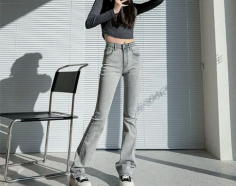 ?微喇叭牛仔裤女春秋2022夏新款薄高腰显...