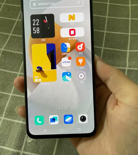 VIVO  S7  8+128 高通765...