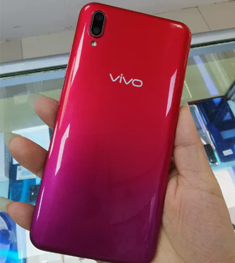 vivoY93 3+64G 成色完美 很爱...