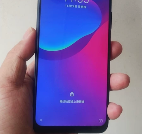 中兴v2020 5G手机，实物如图使用正常...