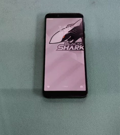 黑鲨游戏手机Hleo 8+128 高通骁龙...