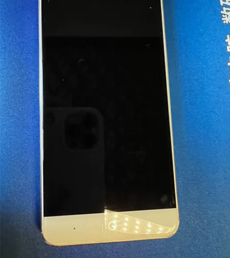 手机 闲置 有意者私聊 感兴趣的话点“我想...
