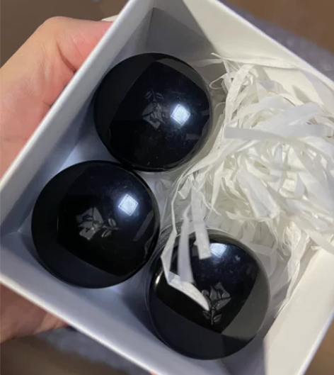 兰蔻眼霜 余3个 38一个包邮 105三个...