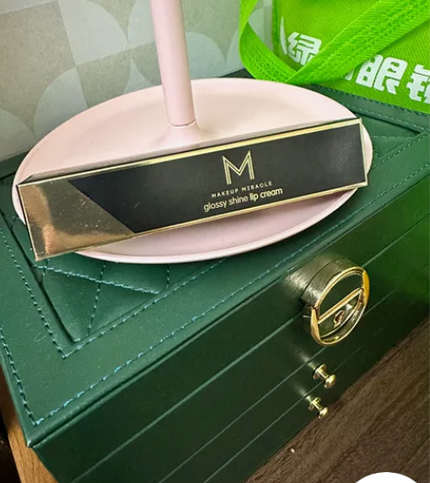 出makeup miracle 口红 感兴...