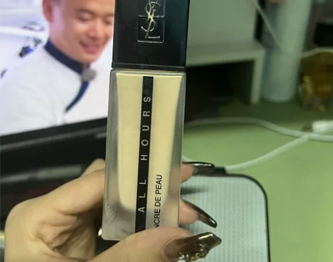 #YSL圣罗兰#恒久粉底B10 年初专柜买...