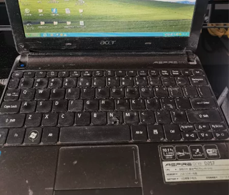 宏基，小笔记本电脑，功能正常运行， 感兴趣...