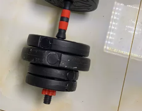 哑铃闲置自提的来，两组 感兴趣的话点“我想...