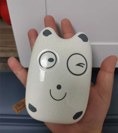 家里很多充电宝都用不上所以低价卖了 感兴趣...