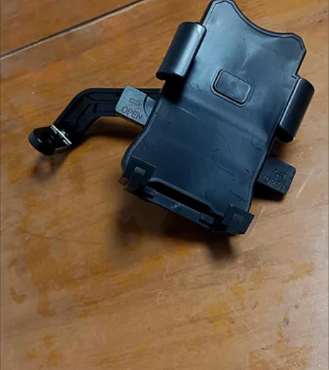 工厂大处理,。电动车手机支架摩托车手机导航...