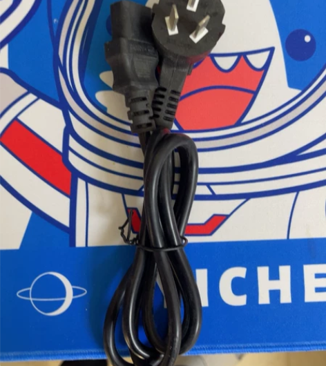 电脑机箱电源线 全新 1米 放久了都是灰，...