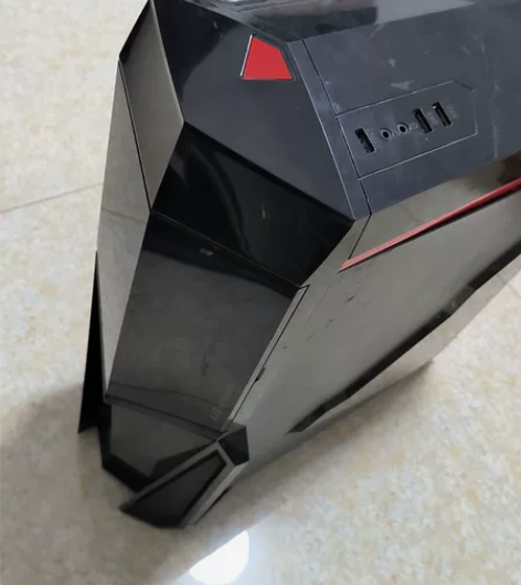 电脑机箱，给价就卖。 感兴趣的话点“我想要...