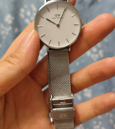 DW手表 买了没带几次就闲置了 有包装盒 ...