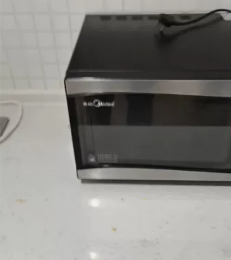 美的微波炉，八成新，200自提，不包邮，同...