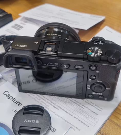 索尼微单a6000套机,2015年实体店购...