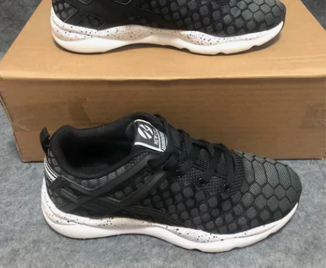 二手乔丹品牌运动休闲鞋37码 图片就是实物...