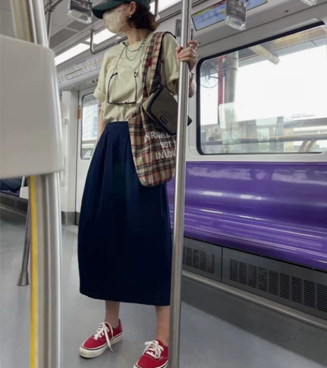 VANS女单鞋 当季非常红火的一款跑鞋 某...