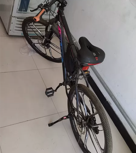 自用30速山地车，右面变速器坏了，后面变速...