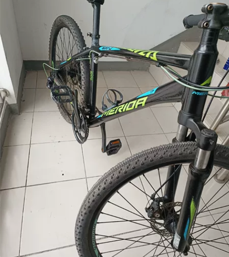 美利达山地自行车转让，型号500D 感兴趣...