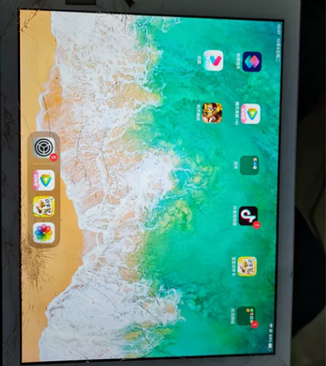 ipad第五代,128G屏幕碎了,但是不影...