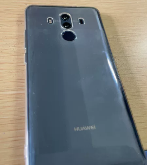 华为mate10pro，保存特别好自己备用...