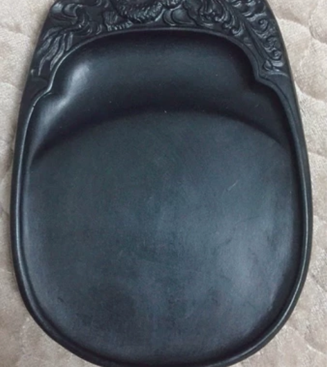 兄弟送的一块砚台，全新未使用的，实体店68...