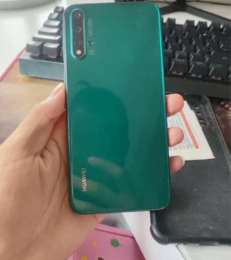 华为NOVA5 无拆无修 ,只是屏幕碎了...