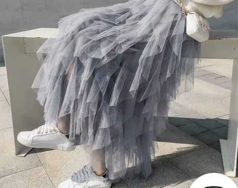 蛋糕裙，全新 感兴趣的话点“我想要”和我私...