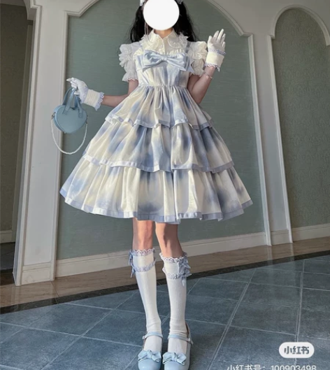 出cr虎斑猫蓝三段m码 单裙子＋小物bnt...