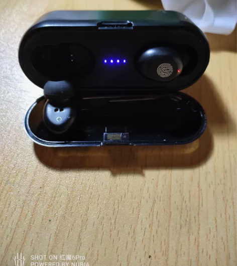 夏新两耳机黑色有仓买了不久 感兴趣的话点“...