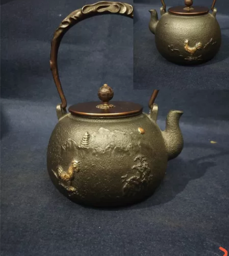 【手工蜡模鎏金铁壶】 尺寸：D15×H21...