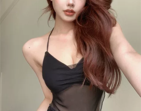 欧美街头辣妹风纯色褶皱网纱透视挂脖背心修身...