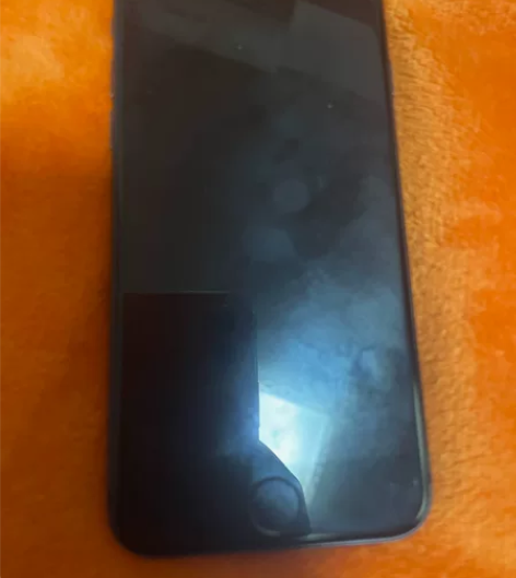 出iPhone 8 苹果8 64G手机。系...
