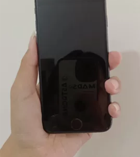 苹果8 64 原屏有原彩指纹功能全好 感兴...