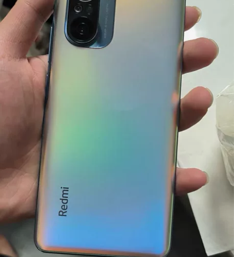 出小米红米k40  8+256版本  幻境...