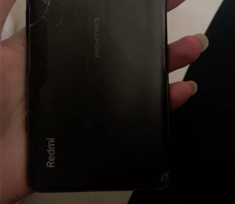 红米k40游戏增强版 无拆无修后盖碎了需要...