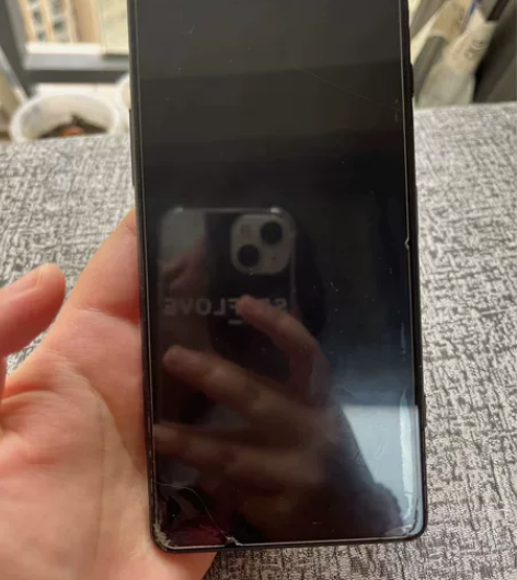 红米k40游戏增强版，去年小米商城买的，功...