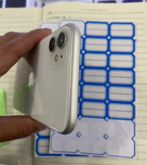 出一部苹果11 128g 国行三网 成色9...