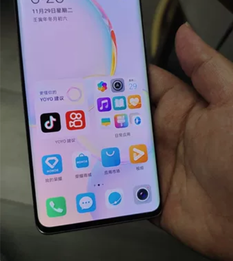 荣耀50 8+256g，个人使用，成色99...