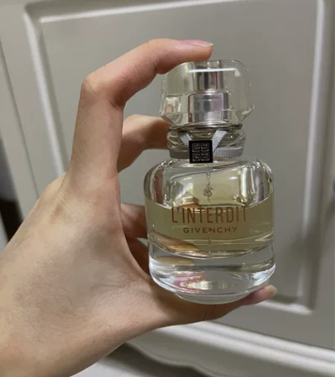 纪梵希 心无禁忌香水 喷嘴有些兹